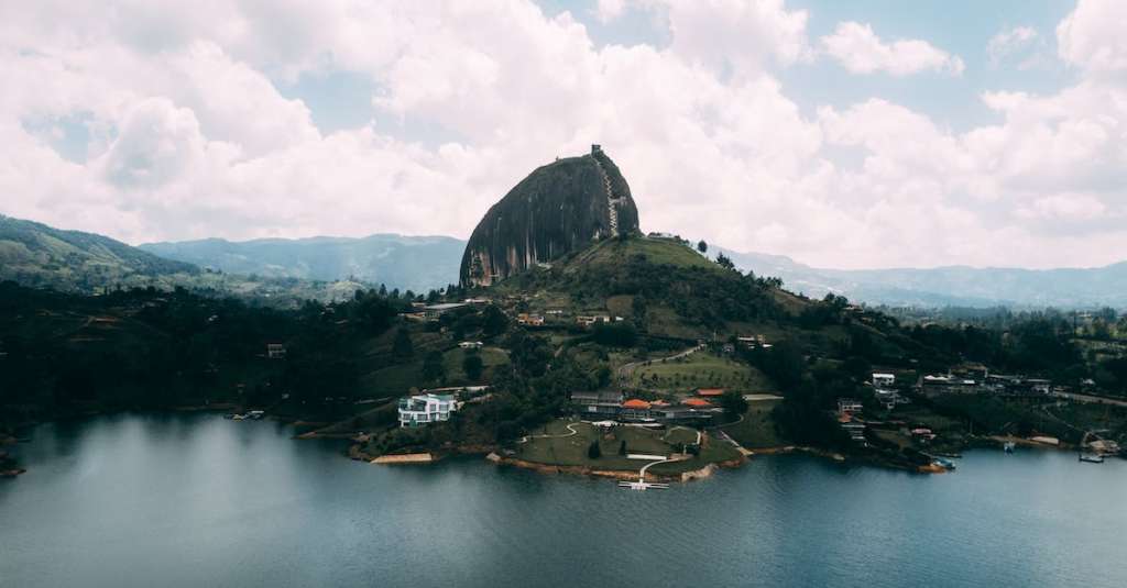 el-penon-de-guatape
