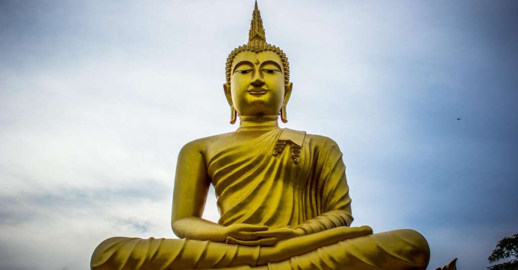 foto-van-golden-gautama-buddha