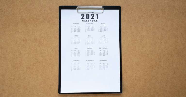 gratis-stockfoto-met-2021-afspraakje-bruin-oppervlak
