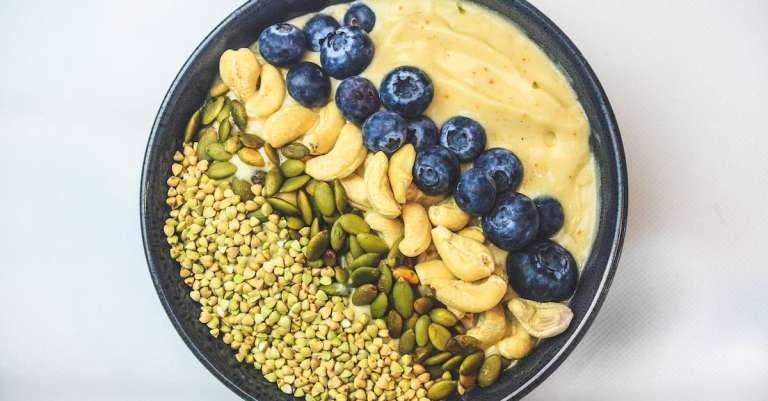 gratis-stockfoto-met-acai-blauwe-bessen-cashewnoten