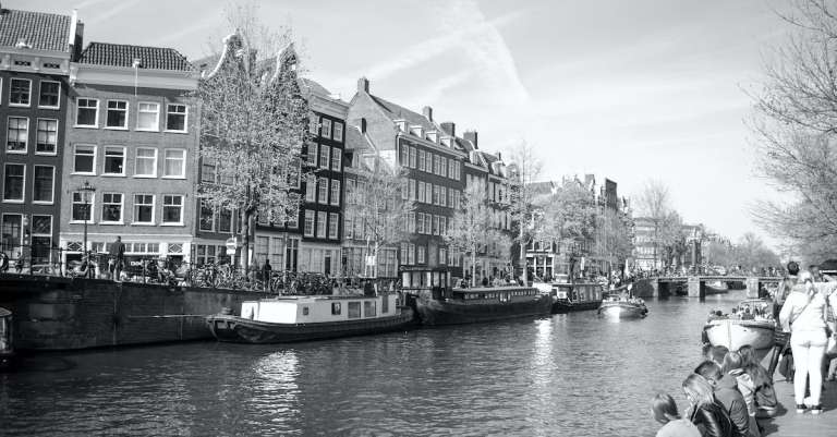 gratis-stockfoto-met-amsterdam-bomen-boten