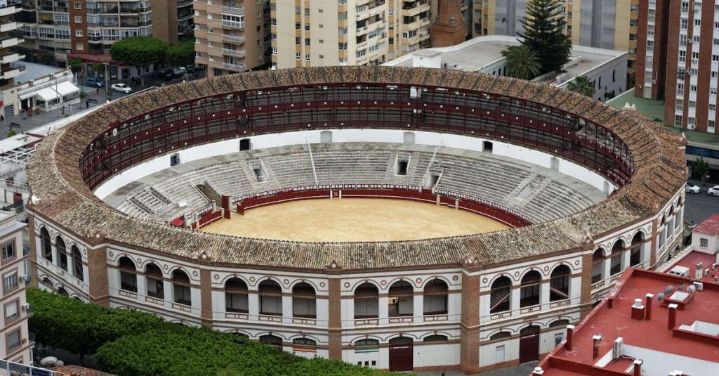 gratis-stockfoto-met-arena-arena-voor-stierengevechten-attractie-2