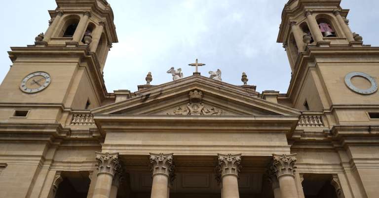 gratis-stockfoto-met-attractie-bezienswaardigheid-christendom