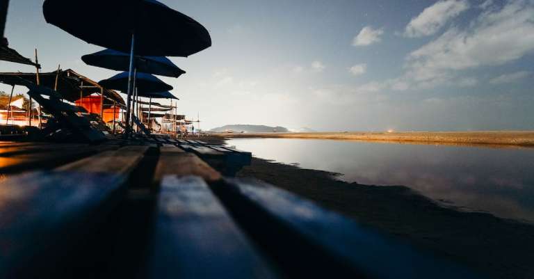 gratis-stockfoto-met-badplaats-buiten-contrast