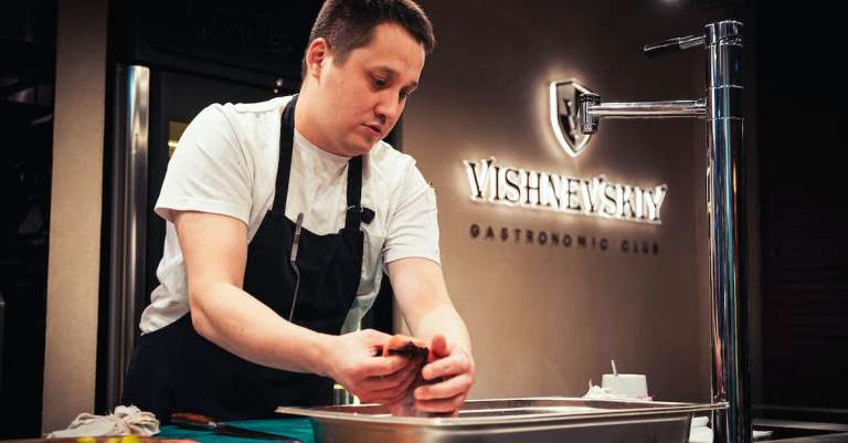 gratis-stockfoto-met-blanke-man-chef-kok-eetcafe