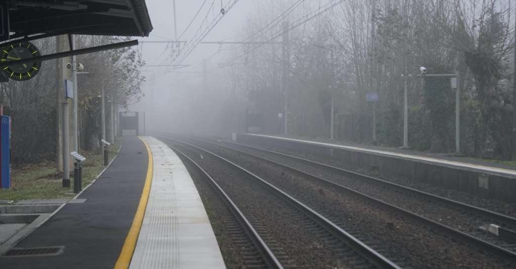 gratis-stockfoto-met-mist-paden-perron