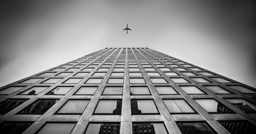 lage-hoekfotografie-van-gebouwen
