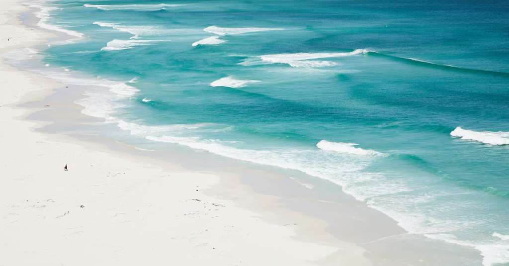 luchtfoto-van-het-strand