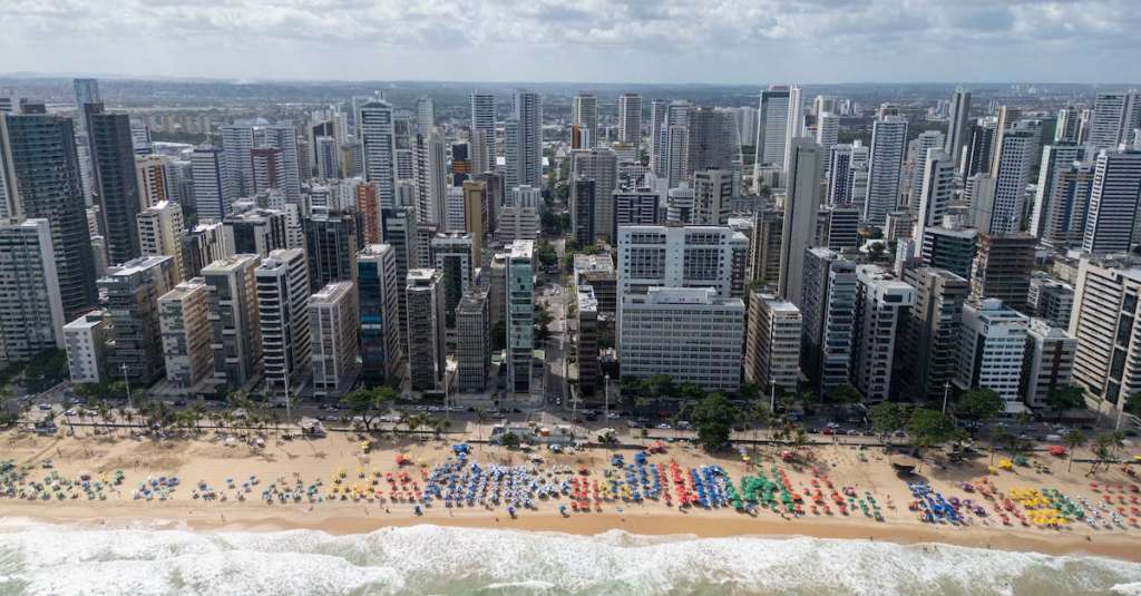 gratis-stockfoto-met-achtergrond-binnenstad-boa-viagem-strand