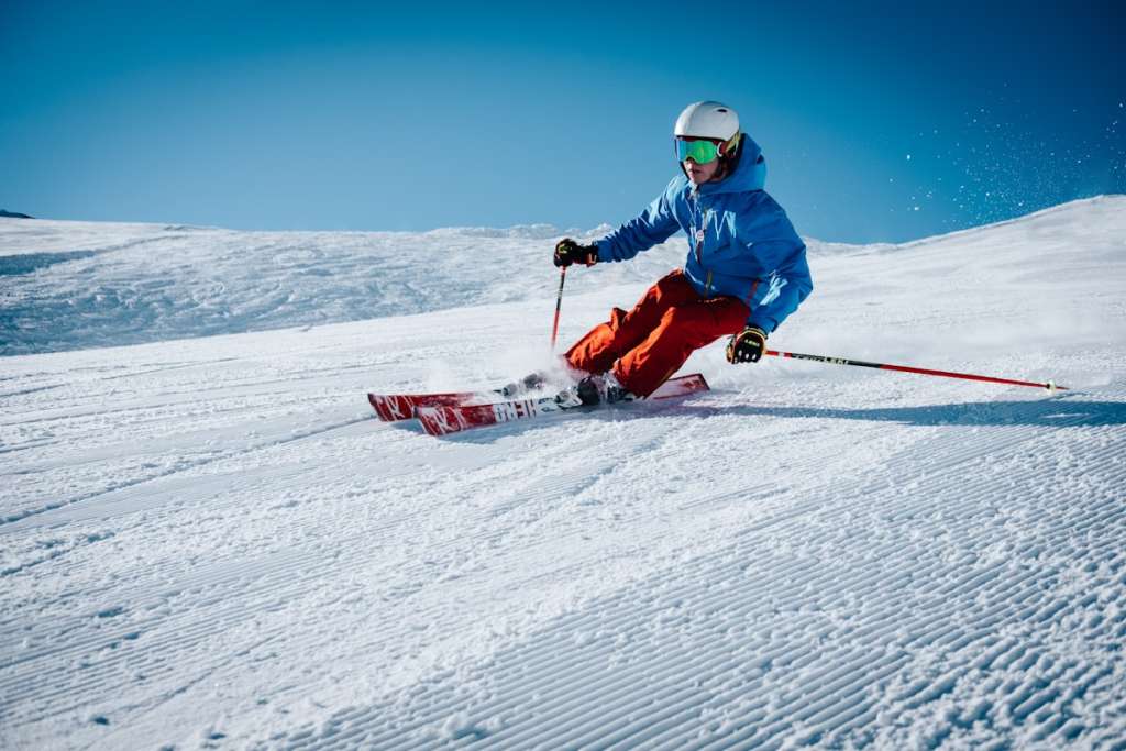 Skiën in de bergen van Noorwegen